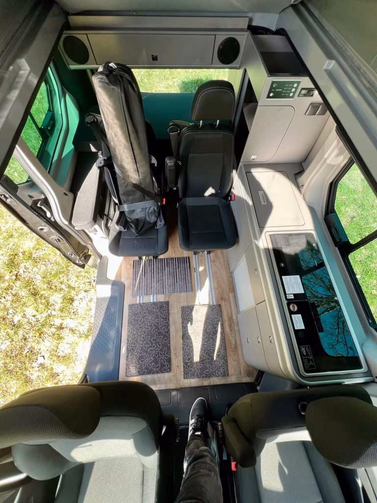 cc0b84f5-8adf-4d9f-889b-30489b1a7167